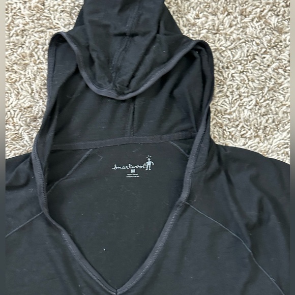 Smartwool micro hoodie Black sz M thin warm wool soft base layer - Picture 2 of 5